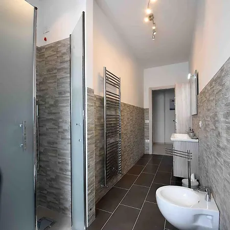 Casa Roncalli 19-a アパート フォリーニョ