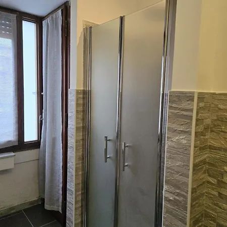 Casa Roncalli 19-a *